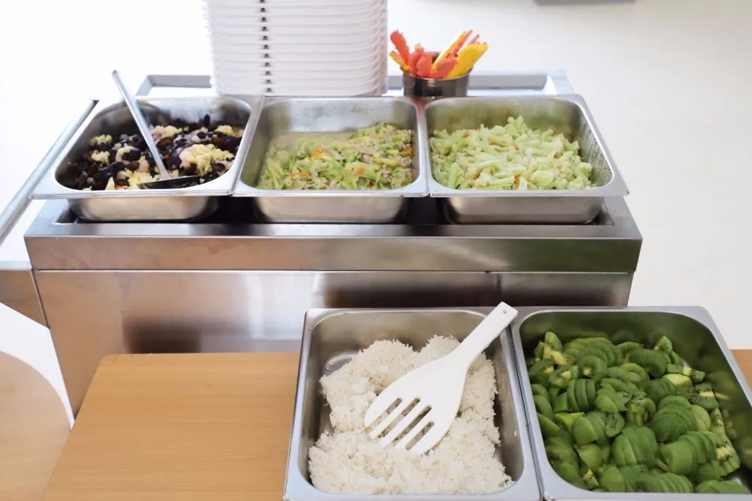 學(xué)校餐品.jpg 學(xué)校餐品.jpg